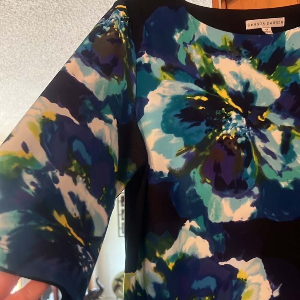 Navy blue and flowers, perfect for spring or summer